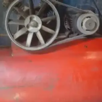 COMPRESORA STRONG DE 80 GALONES