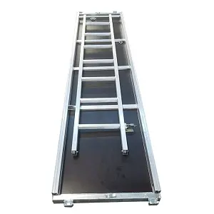 PLATAFORMA CON ESCALERILLA INTERNA DE ALUMINIO 