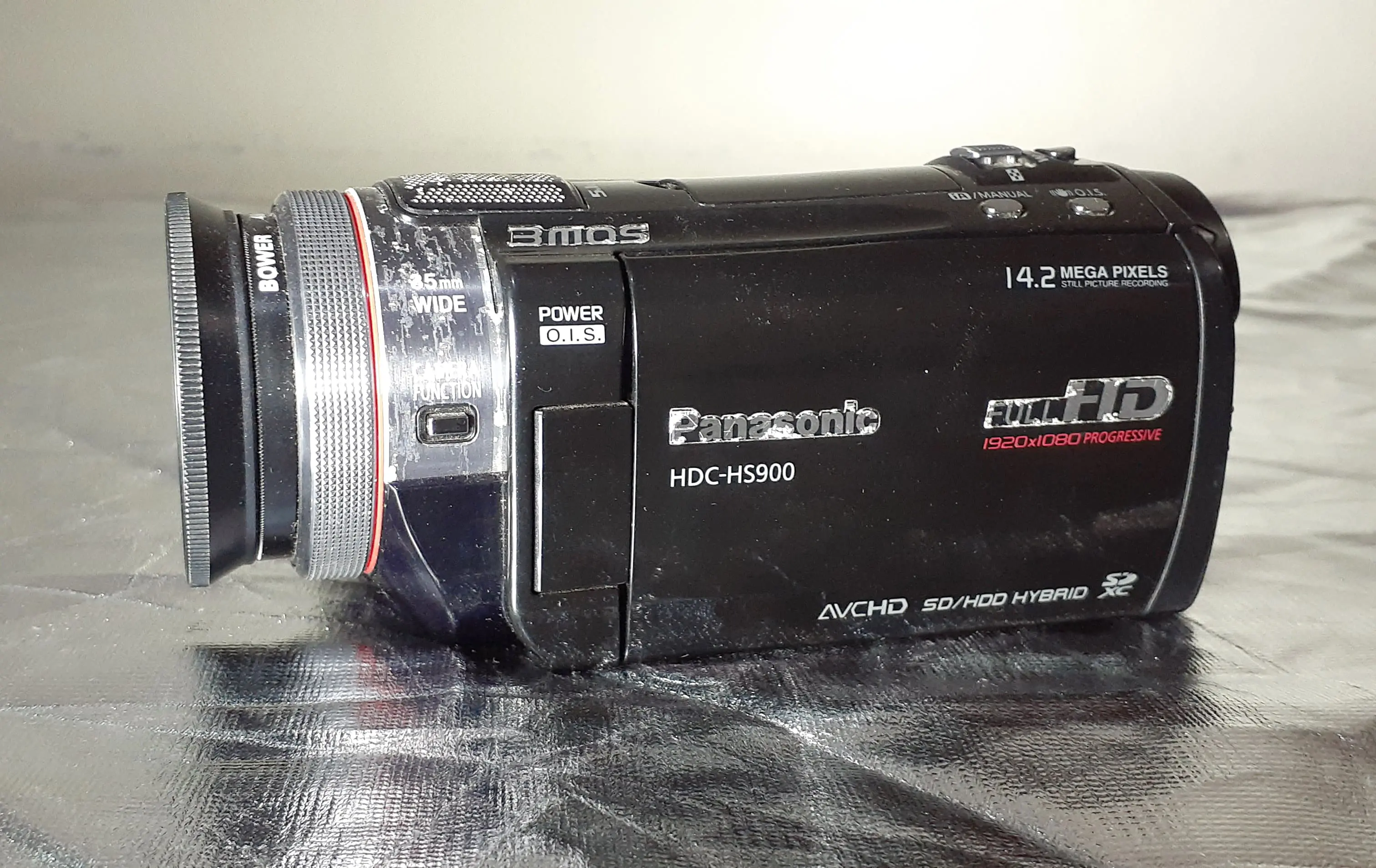 Cámara Panasonic Full HD modelo HDC-HS900 