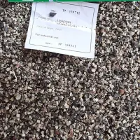 seaweed lessonia trabeculata brown chopped from peru